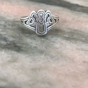 Retired James Avery ring